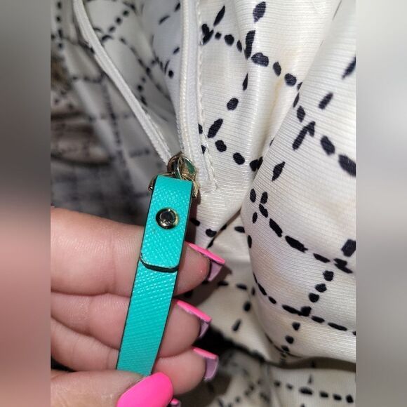 Kate Spade New York, Mint Green Newbury Lane Briar Leather Tote. - Picture 7 of 10